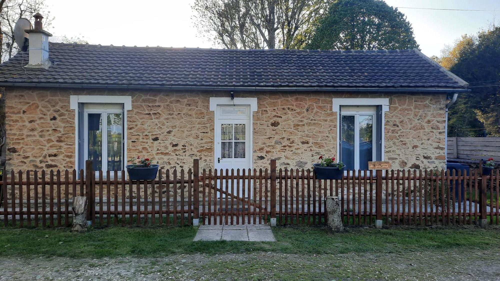 Gite Du Chateau De Chambonnieres Le Plessis-Feu-Aussoux Exteriér fotografie
